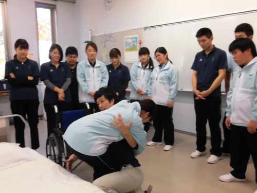 スーパートランスを学ぶ