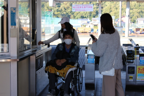 車いす体験学習をしました