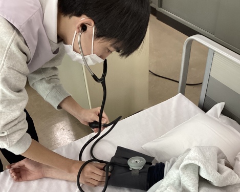 看護学科1年生　基礎看護学実習に向けて