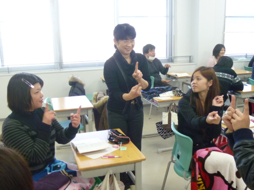 『手話』　～魅力あることばを学ぶ～