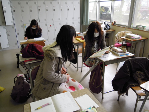 試験勉強頑張ってます♪