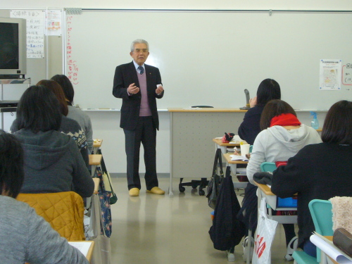 梅田先生から、励ましのお言葉を頂く会