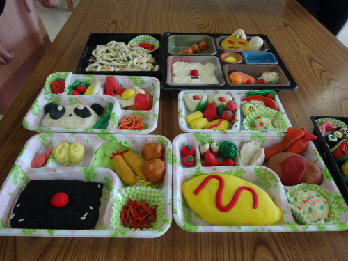 おいしそうなお弁当・・・？