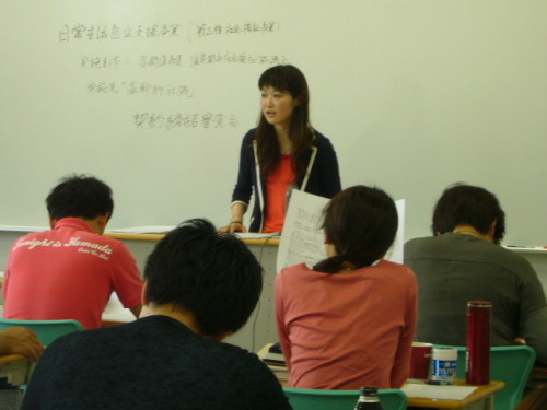先輩が講義をしてくれました。